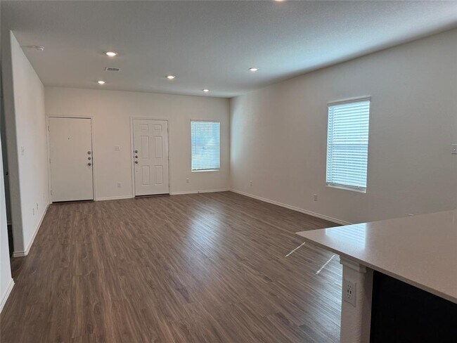 Building Photo - 905 Big Rocky Bend
