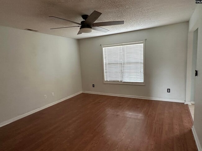 Building Photo - 211 Summit Springs Dr