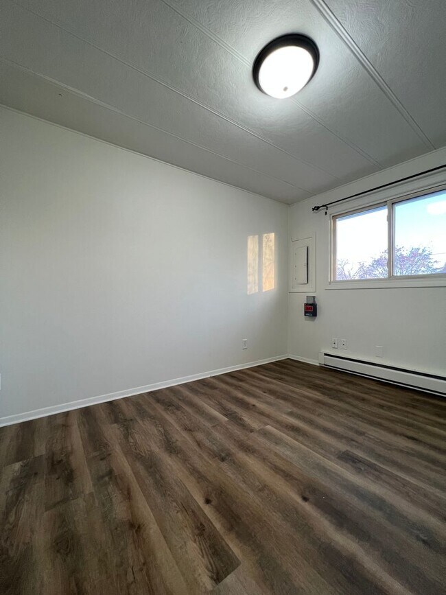 Building Photo - 2810/2812 Onalaska Ave