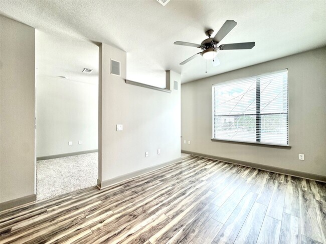 Building Photo - 3788 Richmond Ave.