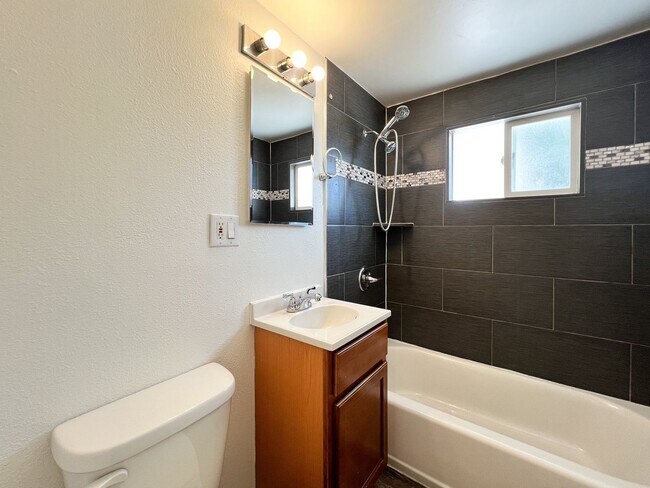 Building Photo - Renovated American Canyon Home Near Schools and Shopping Centers