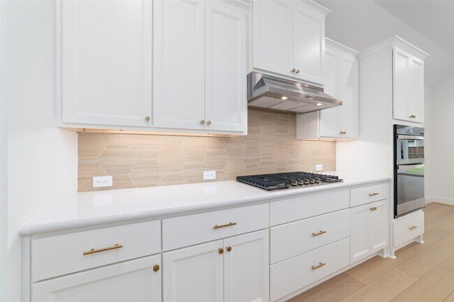 Building Photo - 5177 Enchanted Pne Ct