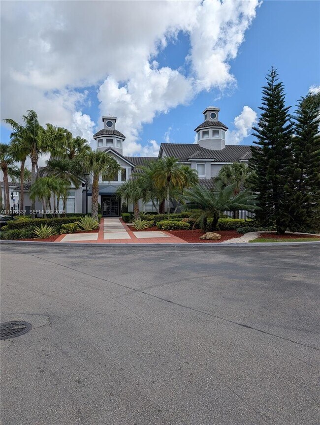 Building Photo - 15067 SW 103rd Terrace