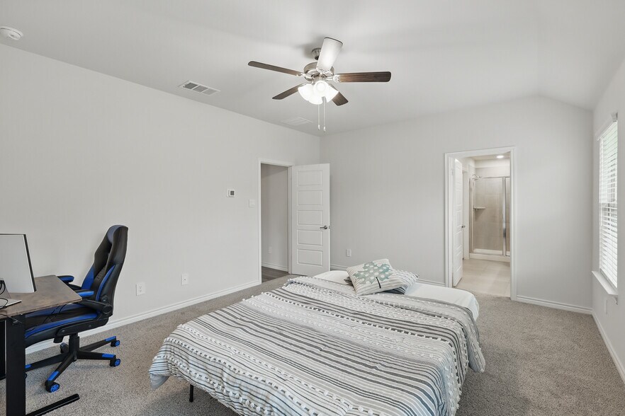 Building Photo - 9732 Quail Pointe Rd
