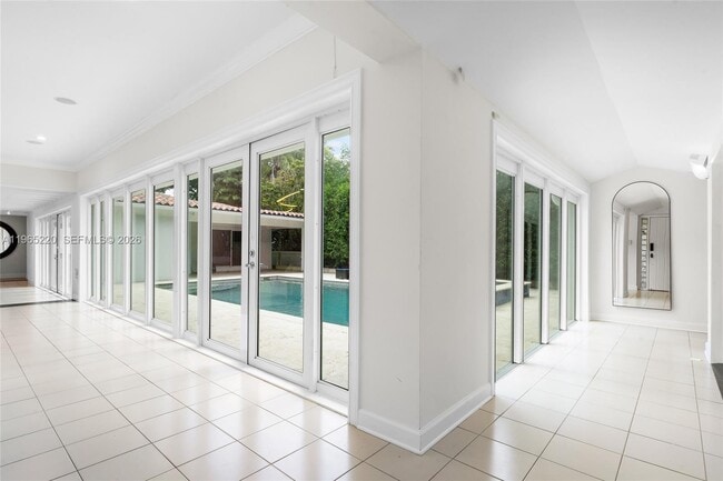 Building Photo - 5810 Maggiore St