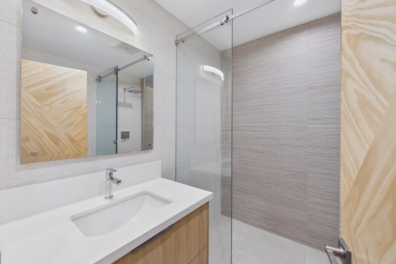 Building Photo - 2282 Whitney Ave