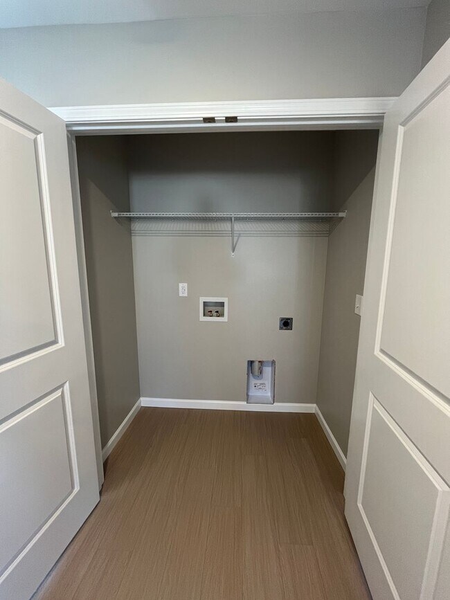 Building Photo - 496 State Rd S-42-2289