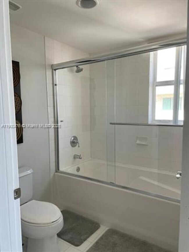 Building Photo - 7275 SW 90th St