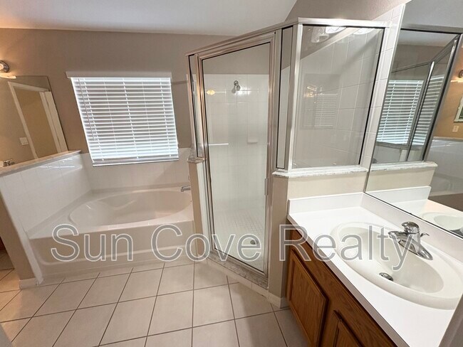 Building Photo - 31032 Stone Arch Ave