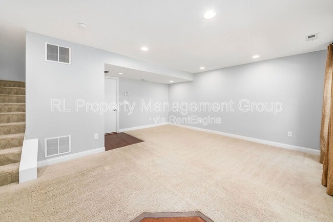 Building Photo - 5964 Woodshire Dr