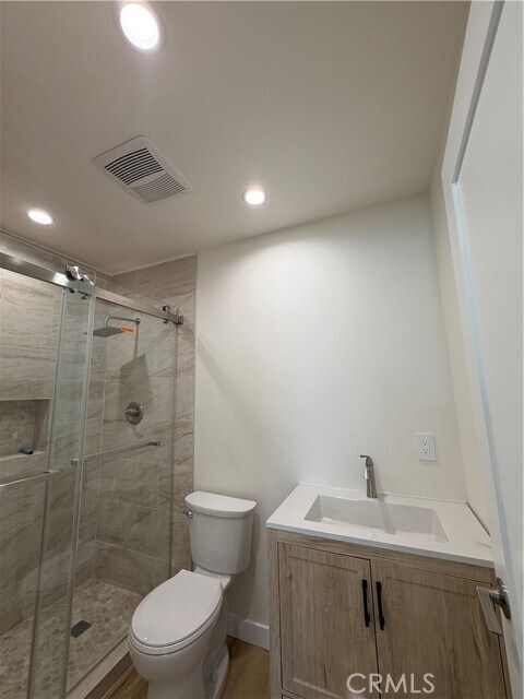 Building Photo - 8828 Odessa Ave
