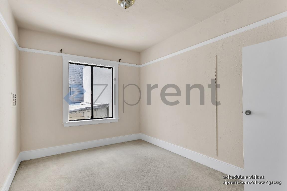Building Photo - 1323 Leavenworth St