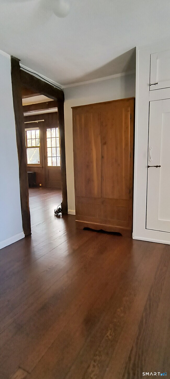 Building Photo - 21b Hoydens Hill Rd