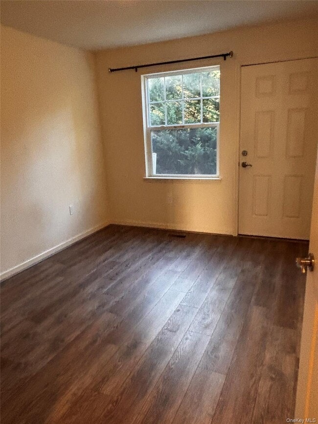 Building Photo - 127 Weatherby Ln