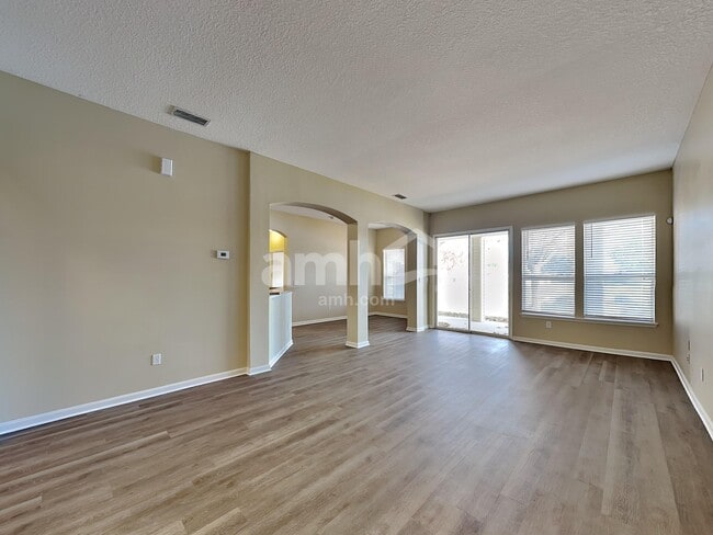 Building Photo - 7117 Rapid River Dr W