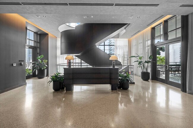 Building Photo - 125 NE 6th St