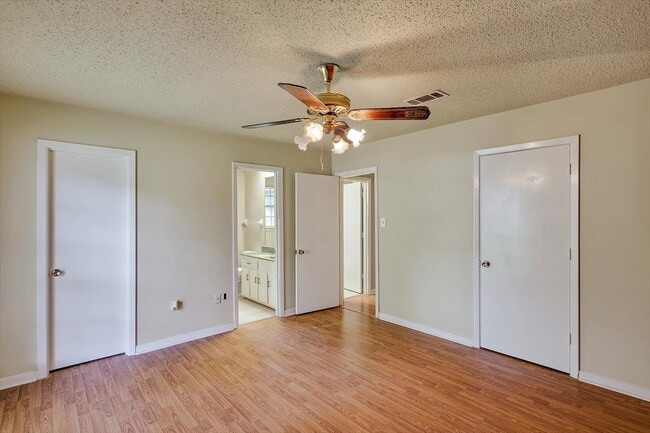 Building Photo - 155 Cypress Dr
