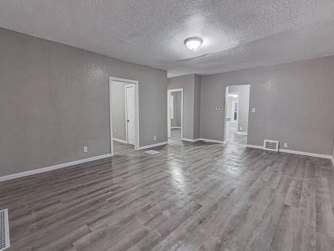 Building Photo - (RENT-TO-OWN AVAILABLE):