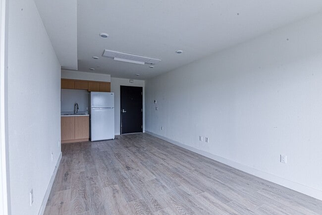 Building Photo - 7410 S Avalon Blvd