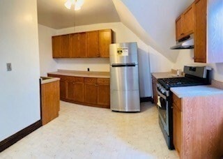 Building Photo - 23 Munroe St