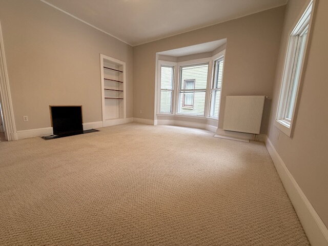 Building Photo - Beautiful First-Floor Condo in Portland’s West End