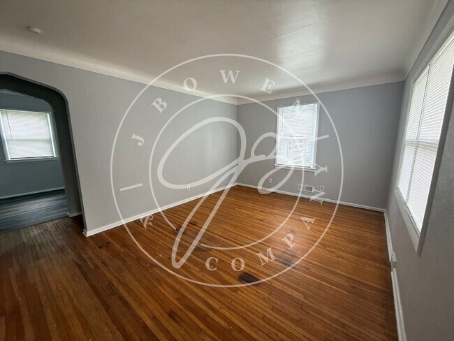 Building Photo - 817 Annabelle Dr