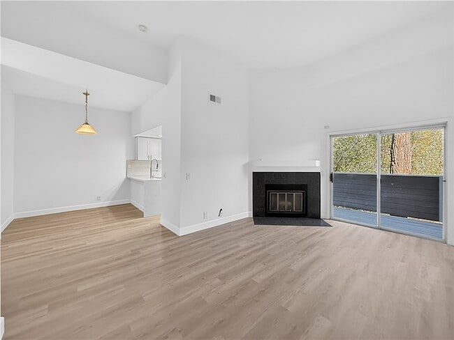 Building Photo - 24889 Nueva Vista Dr