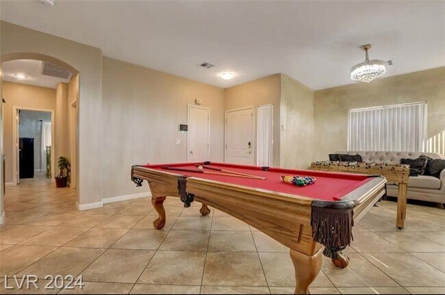 Building Photo - Entertainment Paradise: Fully Equipped Home with Heated Pool and Spa!