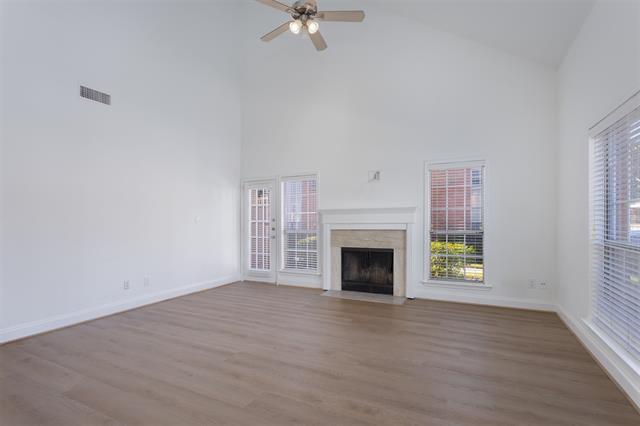 Building Photo - 12680 Hillcrest Rd