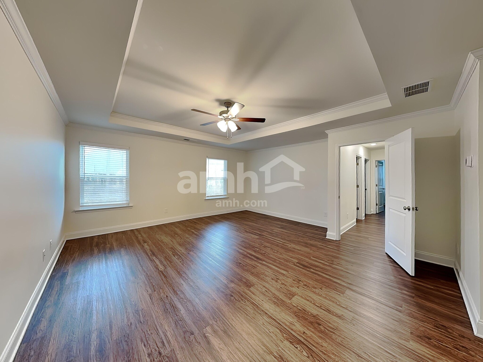 Building Photo - 605 Lk Vis Ct