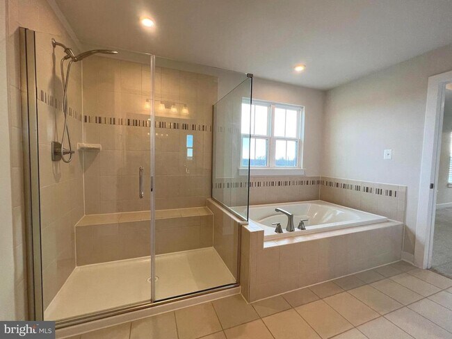 Building Photo - 14621 Bentley Park Dr