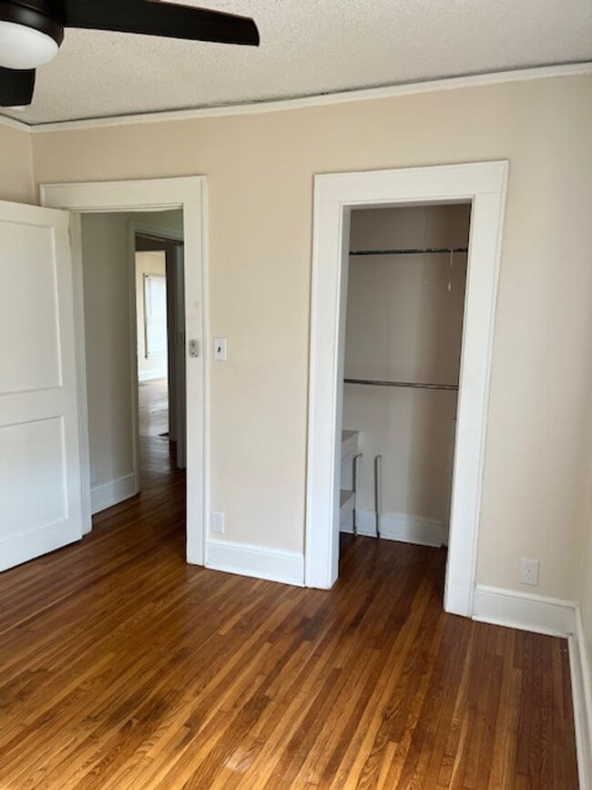 Building Photo - Walking Distance to Winthrop