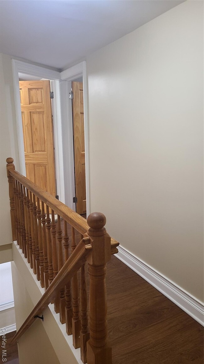 Building Photo - 92-16 218th Pl