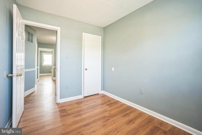 Building Photo - 3503 Coxcomb Mews
