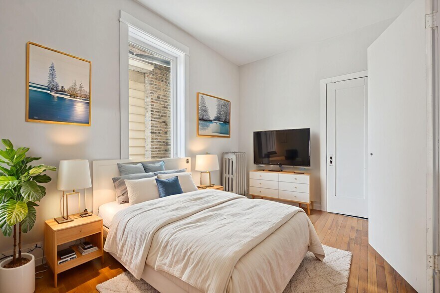 Building Photo - 2627 W Rice St