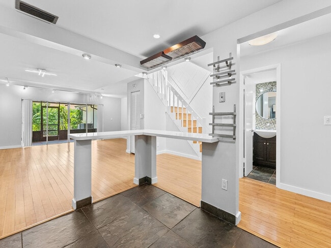 Building Photo - 2226 Nova Village Dr