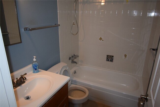 Building Photo - 3626 Blecha Rd