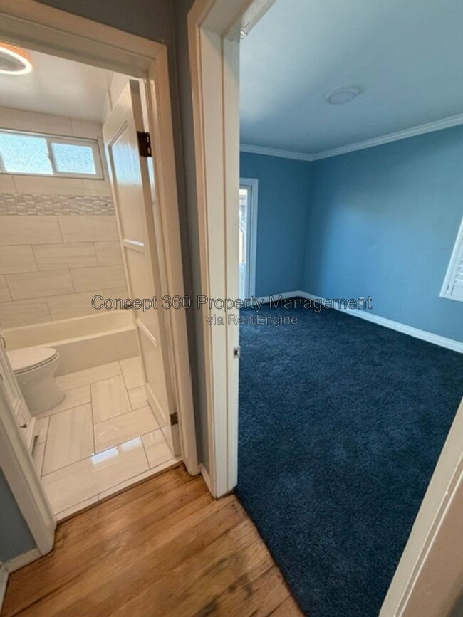 Building Photo - 5029 Fidler Ave