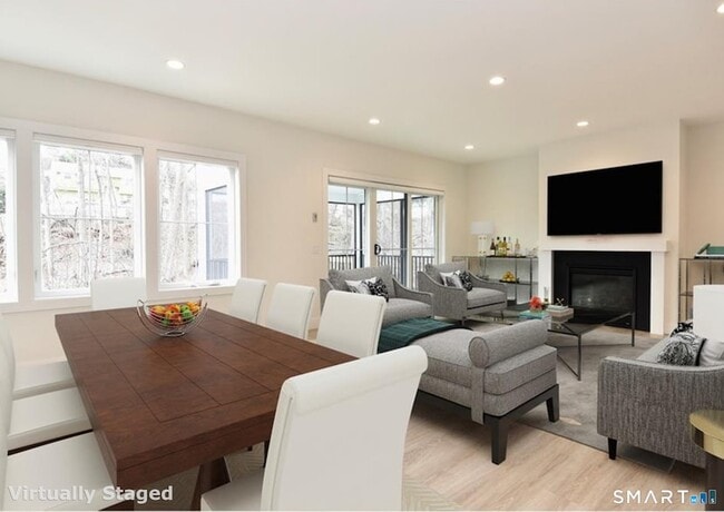 Building Photo - 40 Fullin Rd