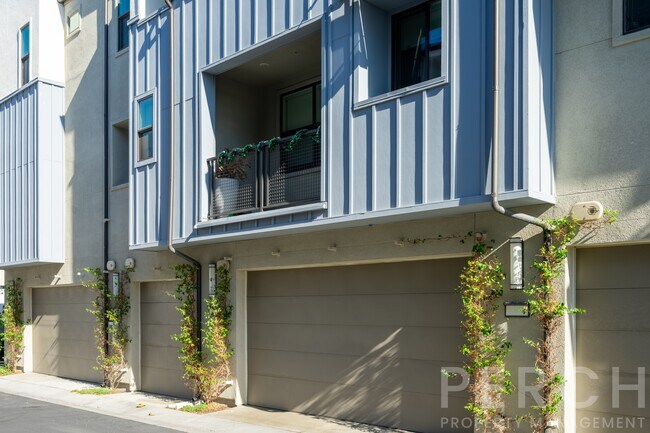 Building Photo - 4065 E Liliana Paseo