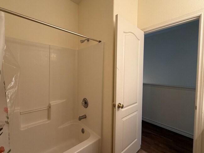 Building Photo - 14901 Windward Dr