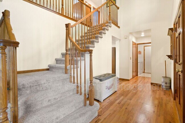 Building Photo - 508 Parkwood Dr