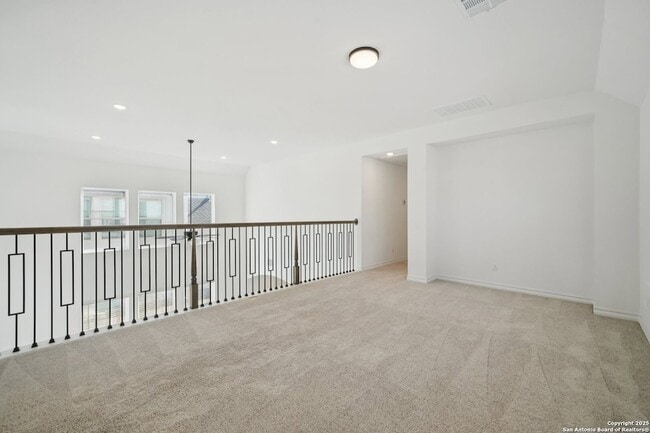 Building Photo - 10833 Coppola