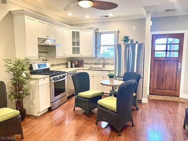 Building Photo - 217 Newark Ave