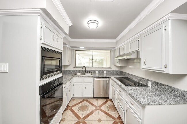 Building Photo - 10206 Catlett Ln