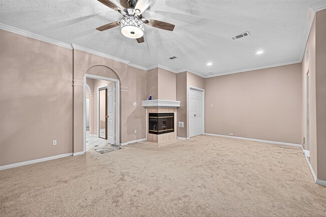 Building Photo - 602 Johnson Ln