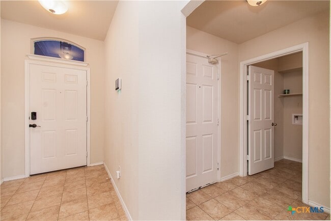 Building Photo - 5304 Waterbank Ln