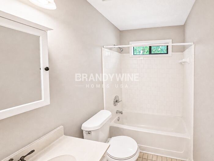 Building Photo - 9040 Gardener Dr