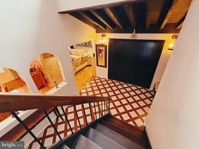 Building Photo - 1317 Mettler Rd