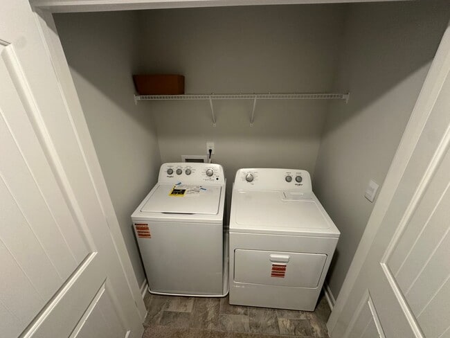 Building Photo - BRAND NEW TOWNHOME!